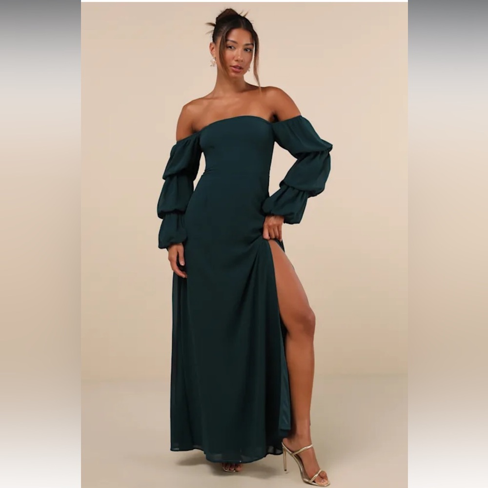 Demure Aura Emerald Tiered Balloon Sleeve Off-the-Shoulder Dress